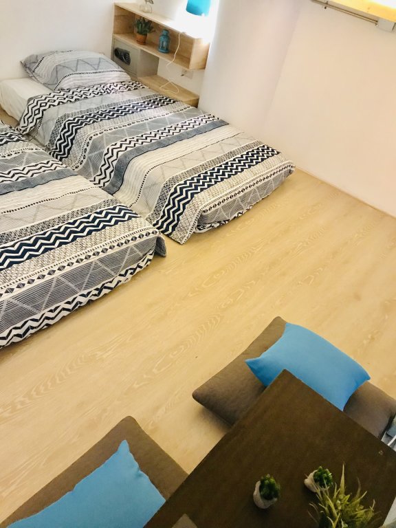 Blu Cabin Ari Stylish Gay Poshtel 16