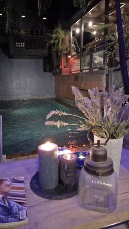Blu Cabin Ari Stylish Gay Poshtel 18