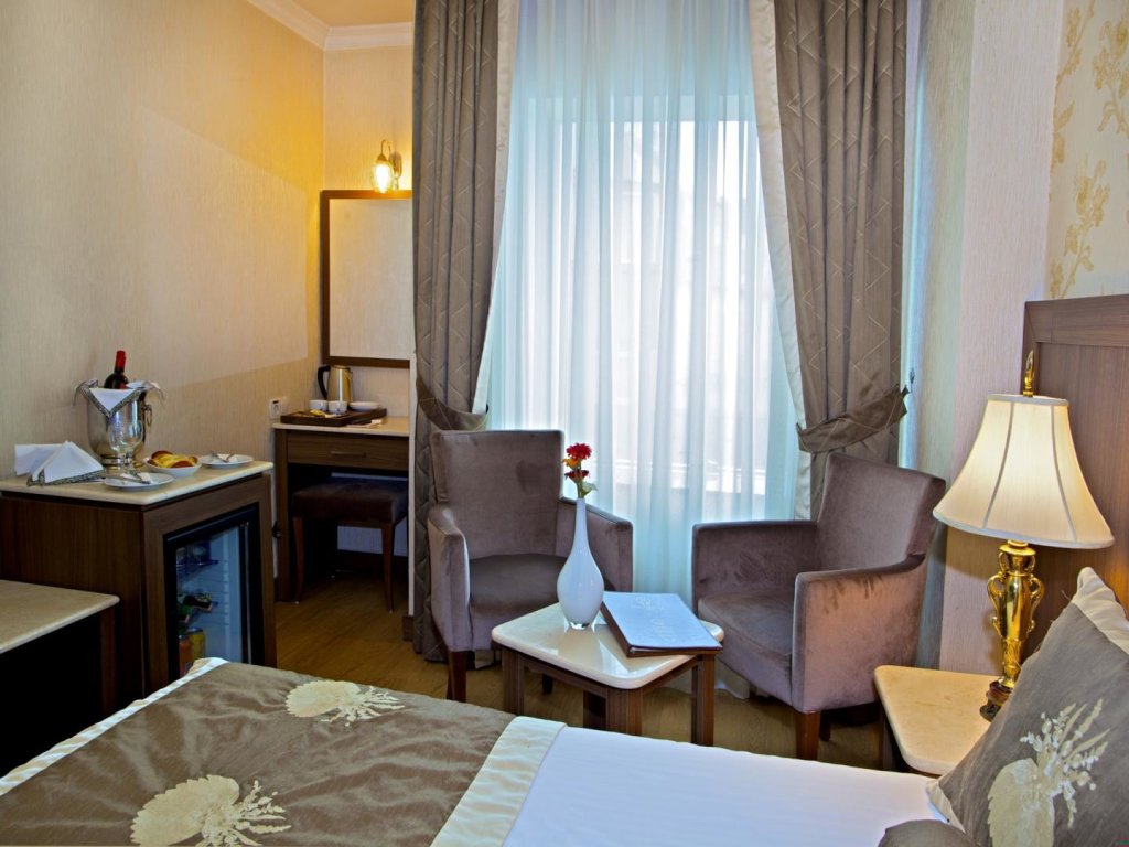 Grand Hilarium Hotel 18