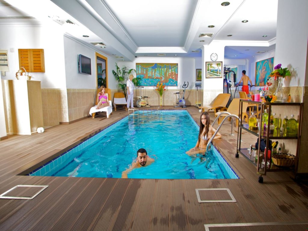 Grand Hilarium Hotel 19