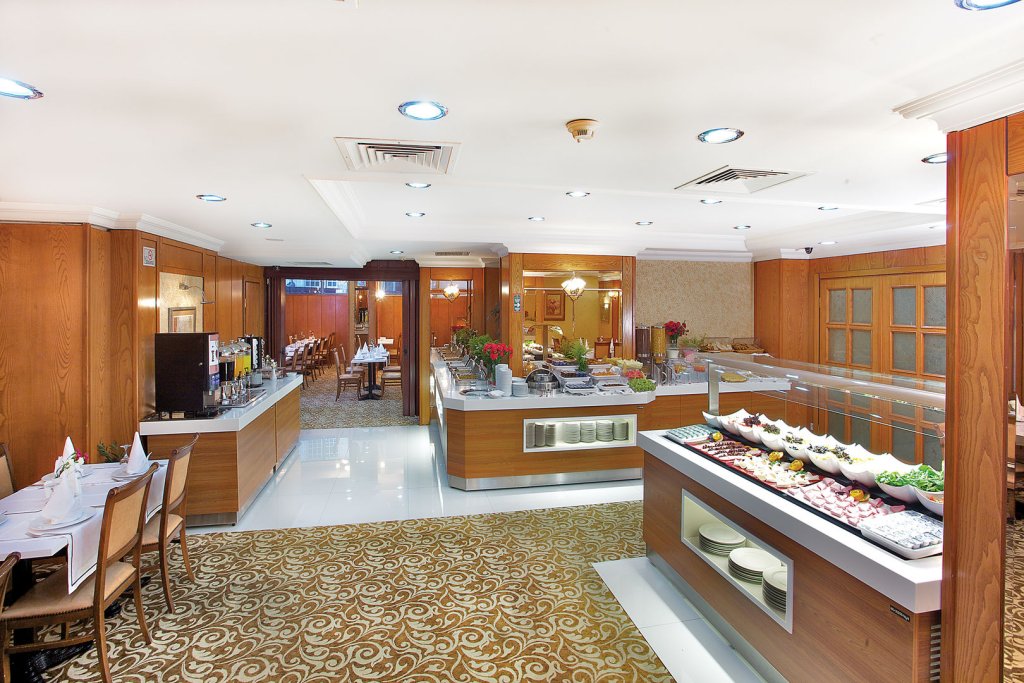 Grand Hilarium Hotel 4