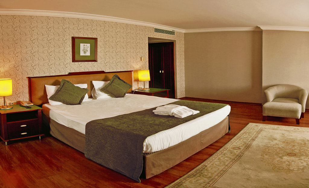 The Green Park Merter 10