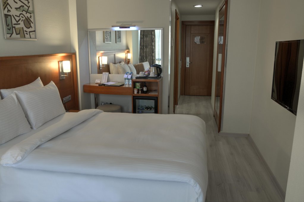 Orka Royal Hotel & Spa 8