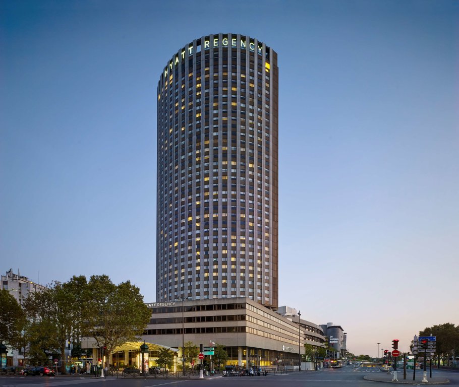 Hyatt Regency Paris Etoile 13