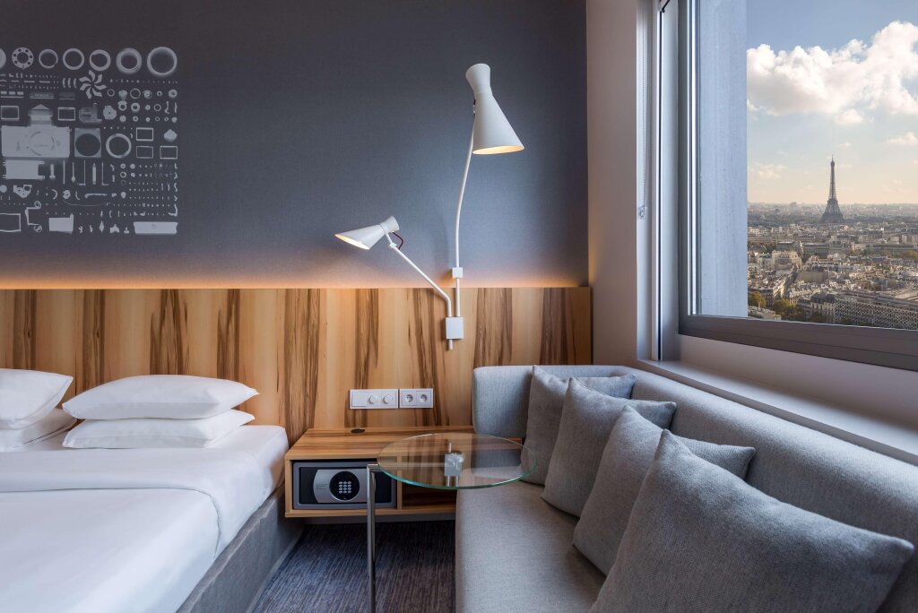 Hyatt Regency Paris Etoile 21