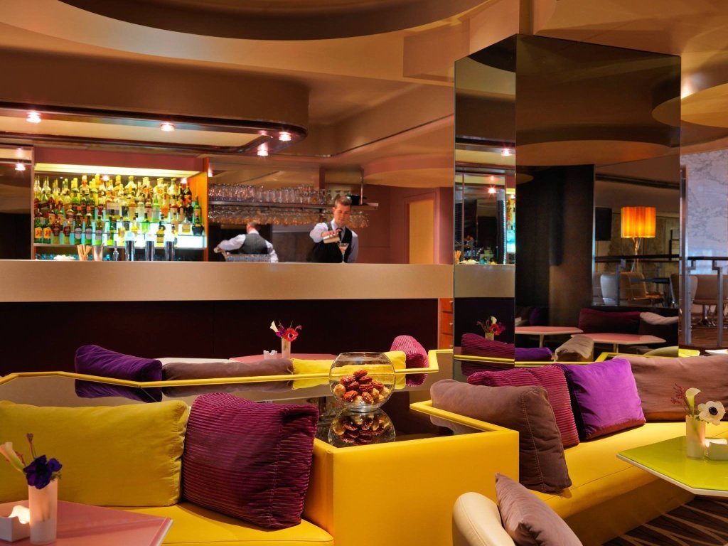 Hyatt Regency Paris Etoile 8