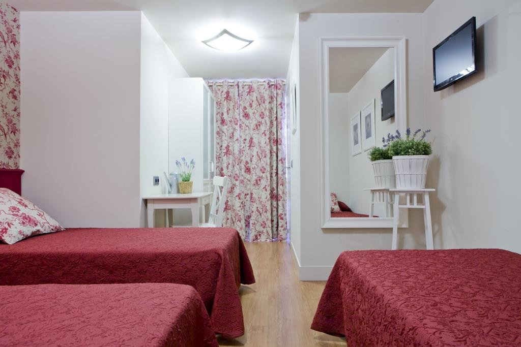 Hostal Matheu 19