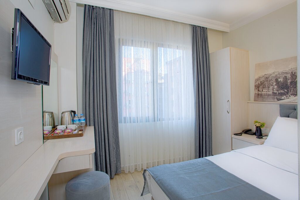 Sim Hotel 5