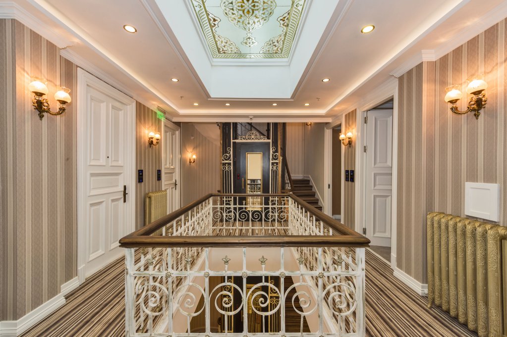 Alpek Hotel 3