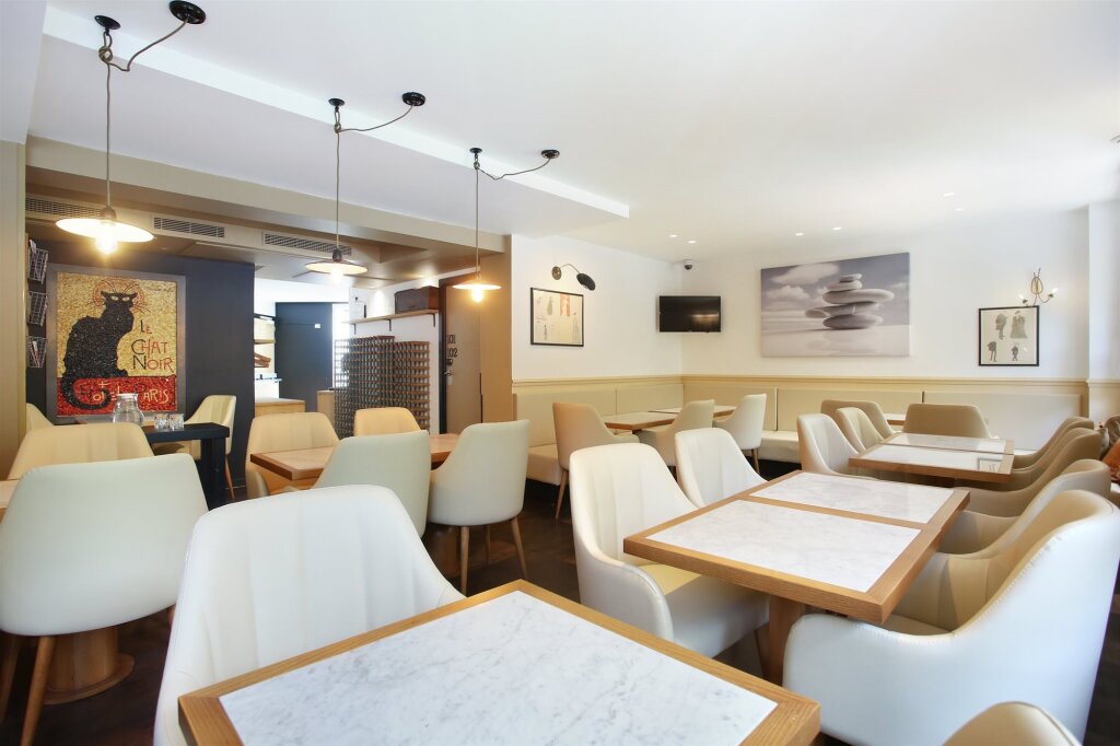 Hôtel Le Chat Noir 17