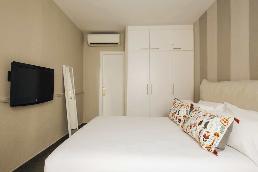 Barcelona Apartment Val 12