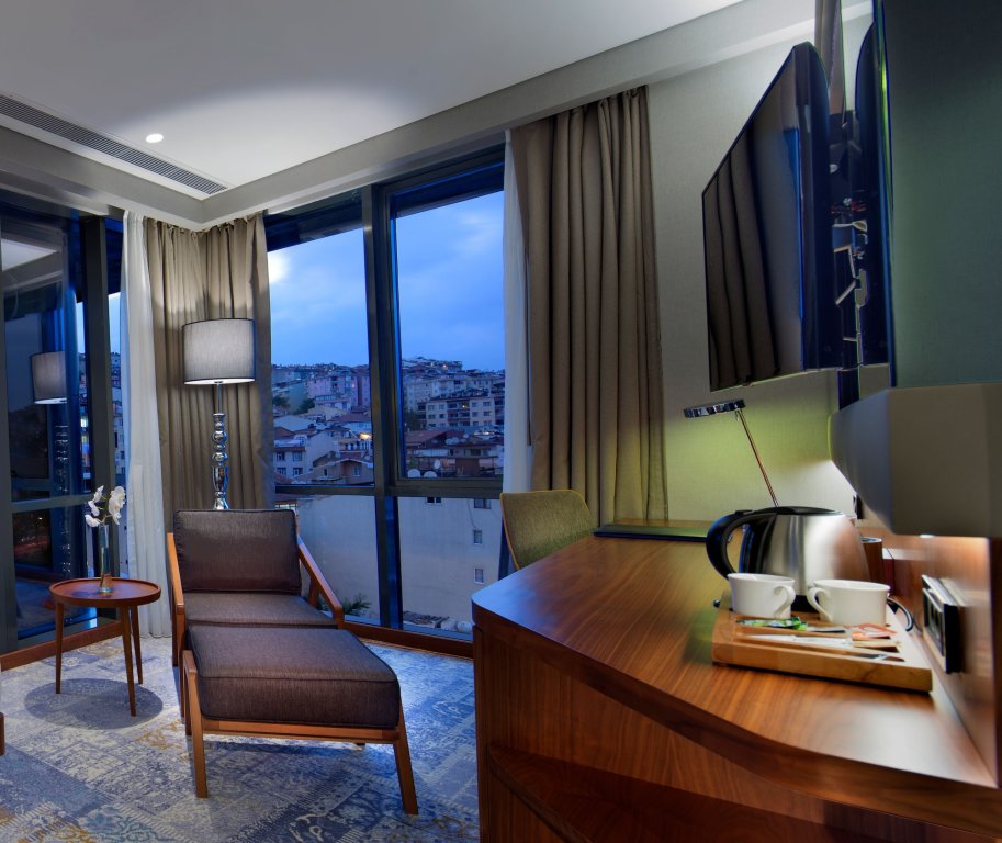 DoubleTree by Hilton Hotel Istanbul - Piyalepasa 21