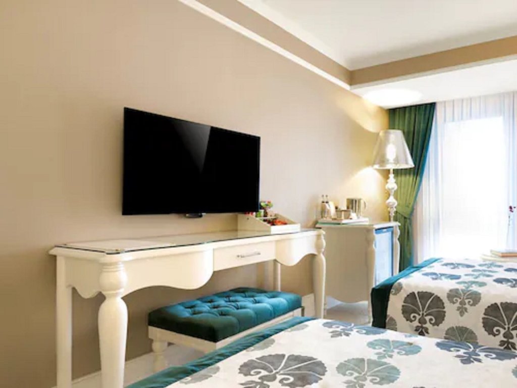 Metropolitan Hotels Taksim 16