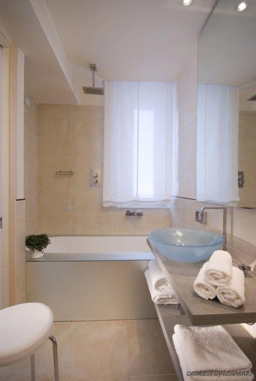 Leonardo Boutique Hotel Rome Termini 11