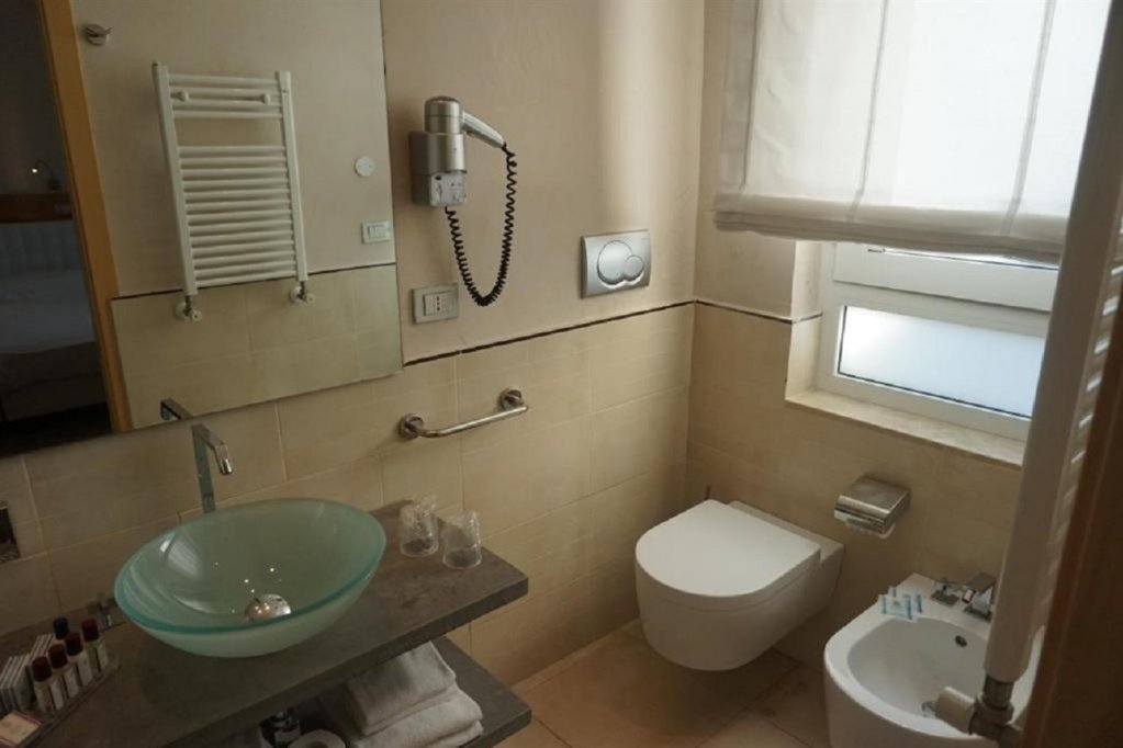 Leonardo Boutique Hotel Rome Termini 9
