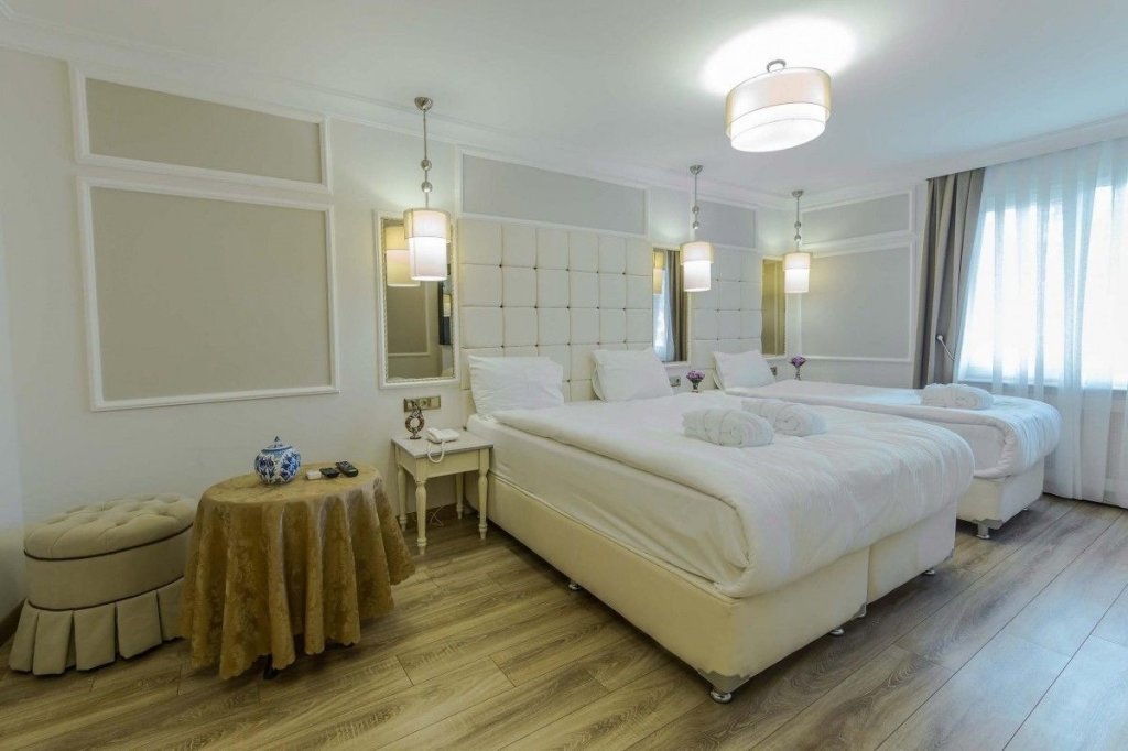 The Constantine Hotel 14