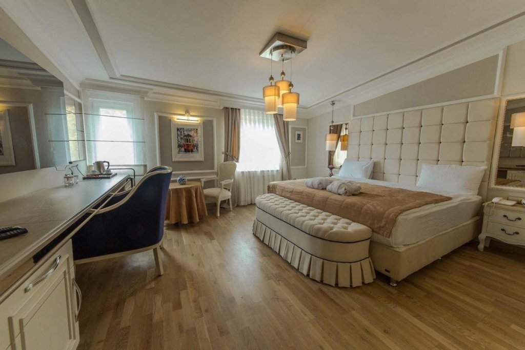 The Constantine Hotel 15