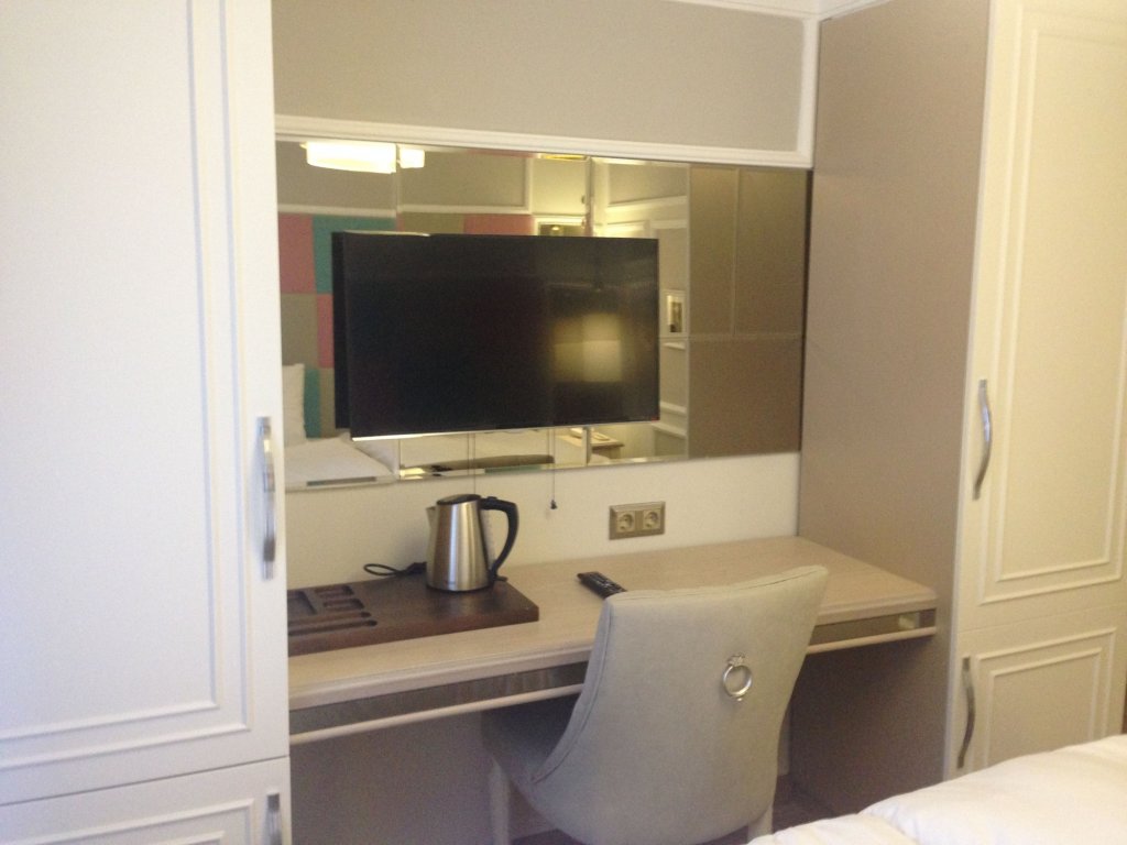 The Constantine Hotel 23