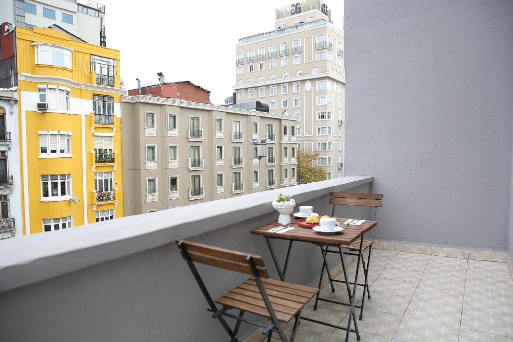 ROCO Beyoğlu 12