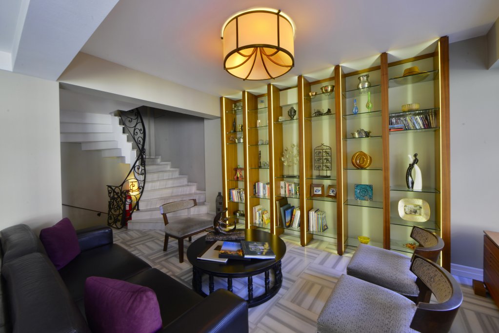 Agora Life Hotel 2