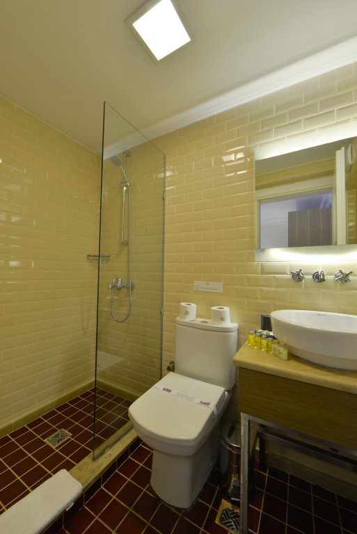 Agora Life Hotel 5