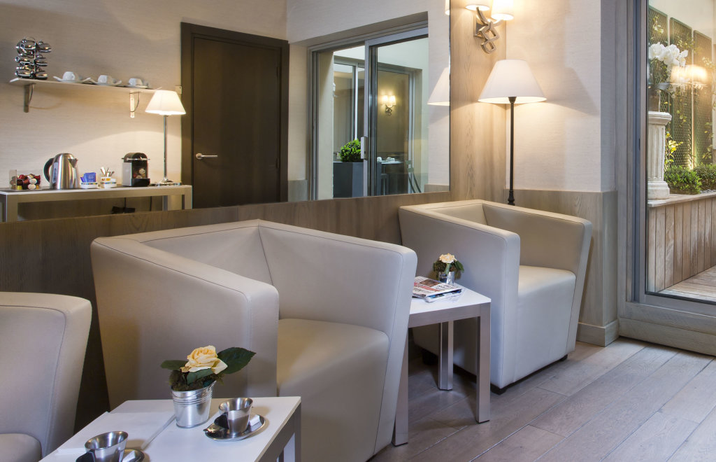 Hotel Longchamp Elysees 21