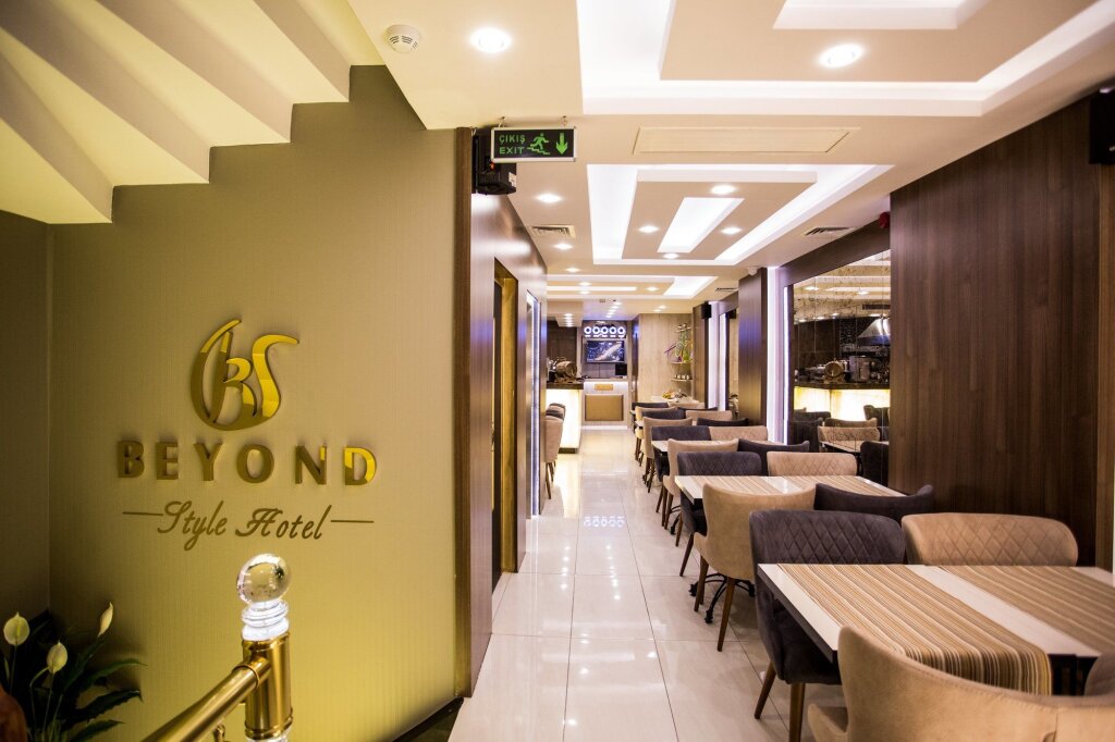 Bonne Sante Hotel 15