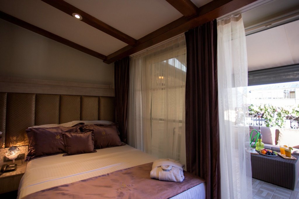 Bonne Sante Hotel 3
