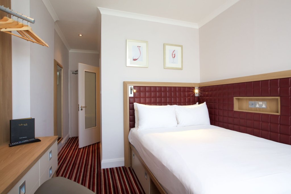 London Croydon Aerodrome Hotel, BW Signature Collection 10