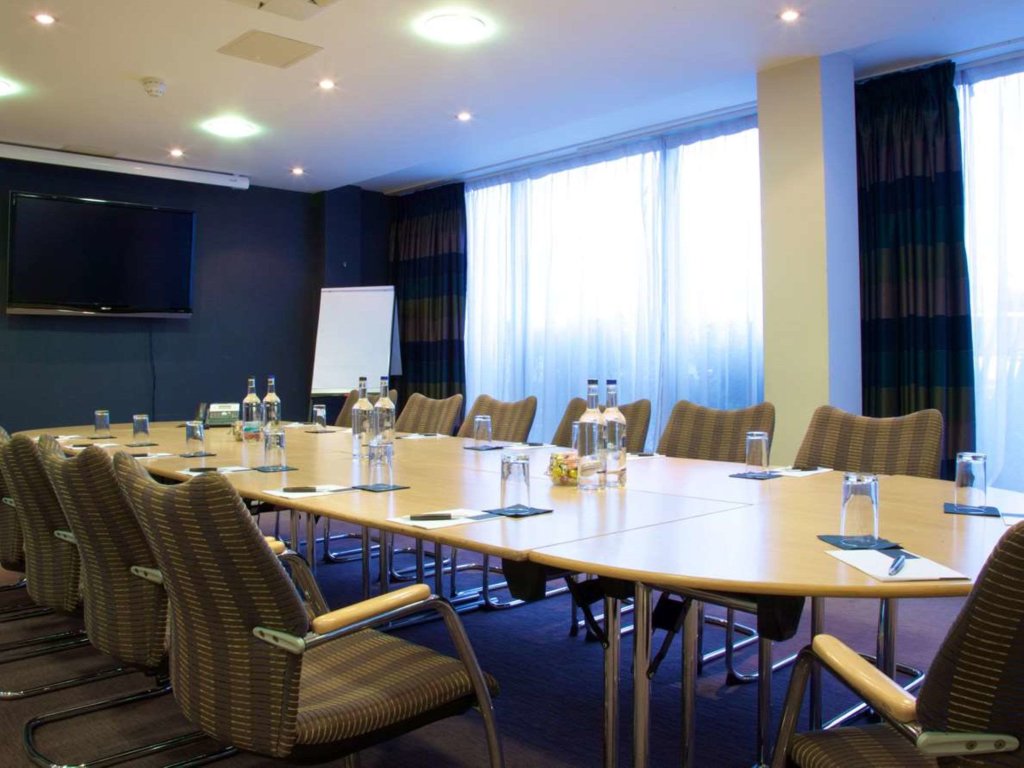 London Croydon Aerodrome Hotel, BW Signature Collection 14