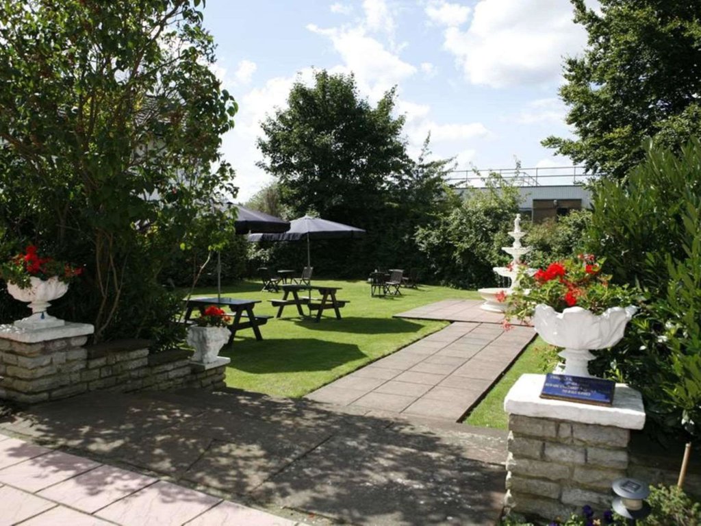 London Croydon Aerodrome Hotel, BW Signature Collection 21