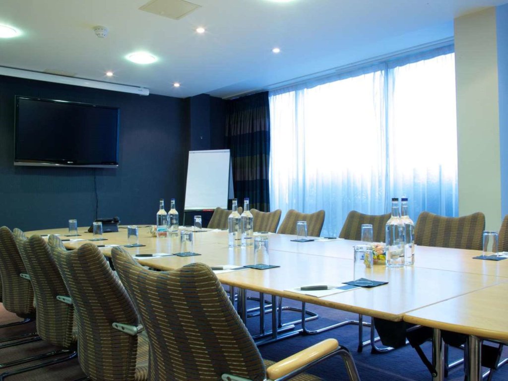 London Croydon Aerodrome Hotel, BW Signature Collection 7