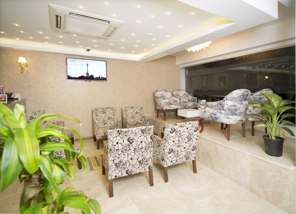 Golden Rain Hotel Old City 13