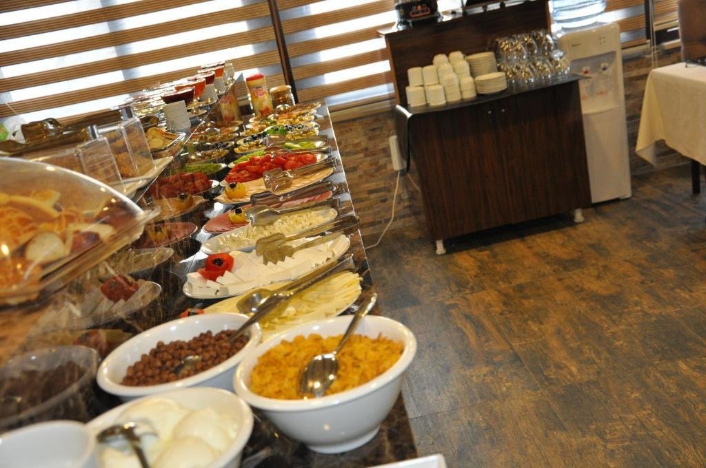 Golden Rain Hotel Old City 23