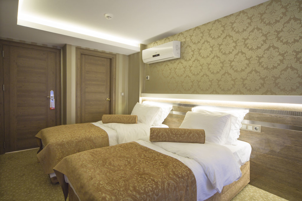 Golden Rain Hotel Old City 6