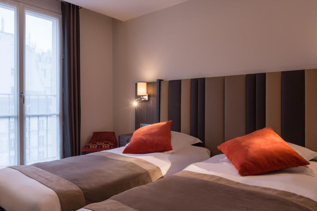 Hôtel Régence Etoile 9