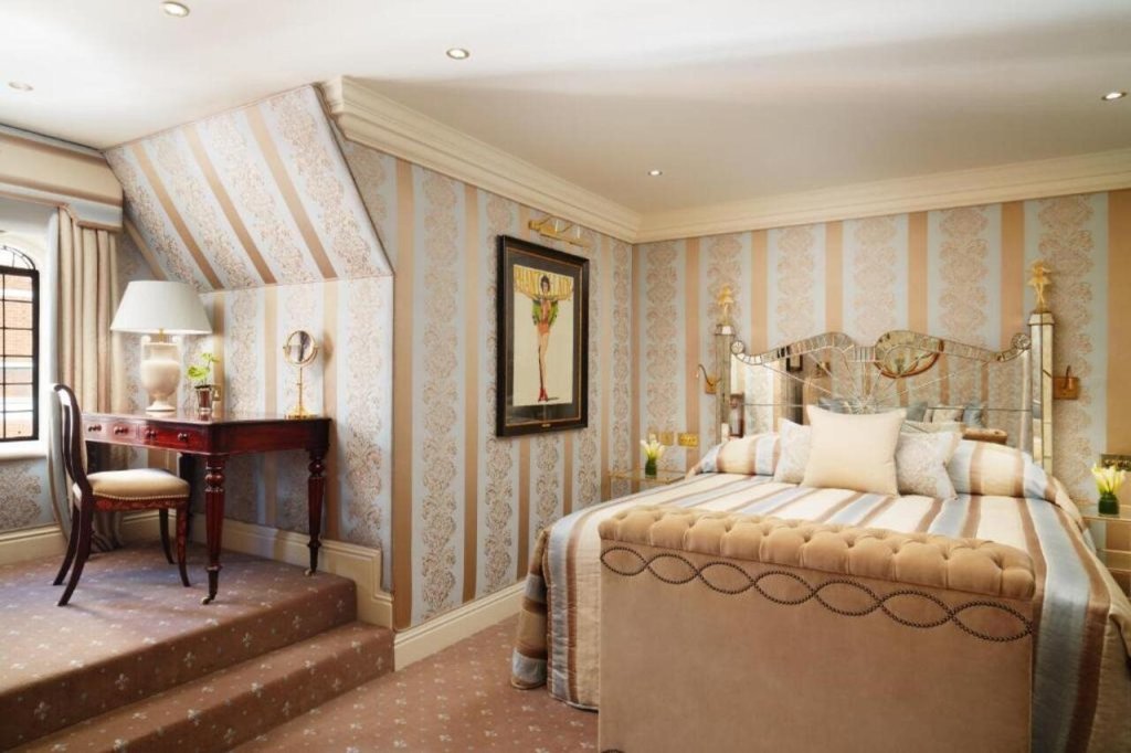 The Milestone Hotel 1