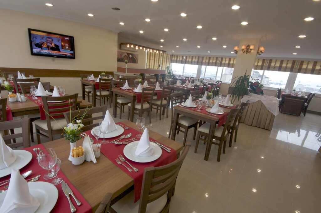 Grand Unal Hotel 9