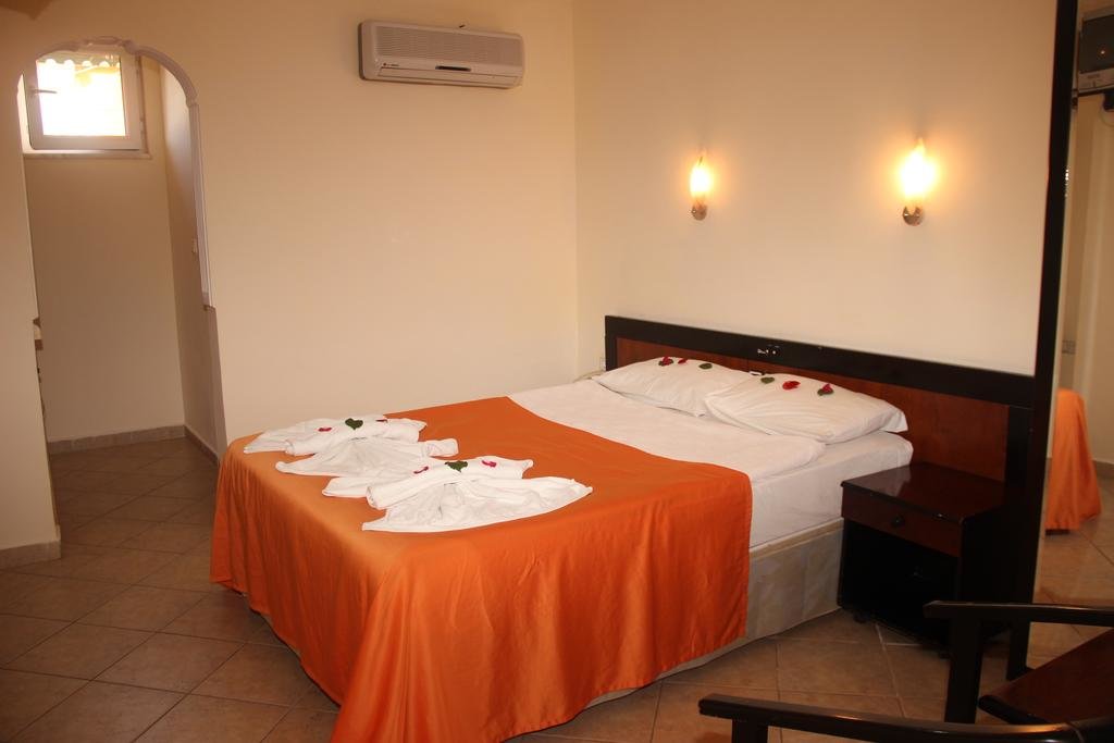 Side Temple Hotel 2