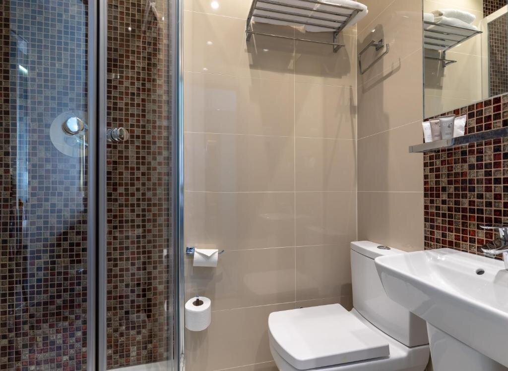 Sidney Hotel London Victoria 18