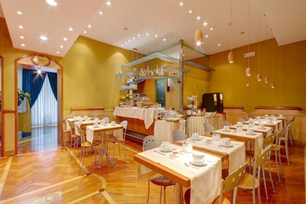 Hotel Corot 3