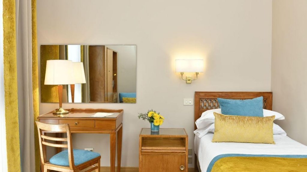 Bettoja Hotel Mediterraneo 5