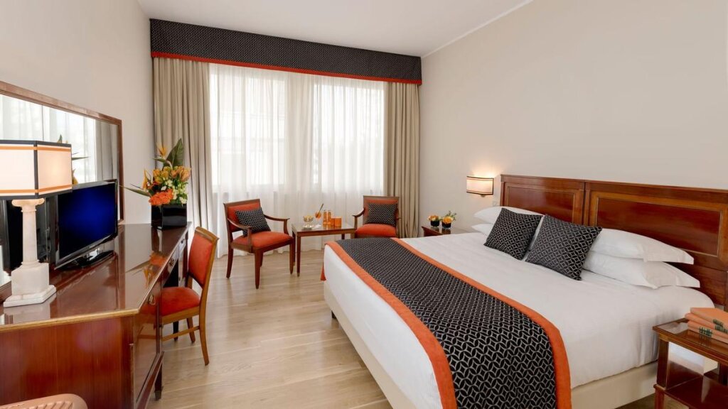 Bettoja Hotel Mediterraneo 9