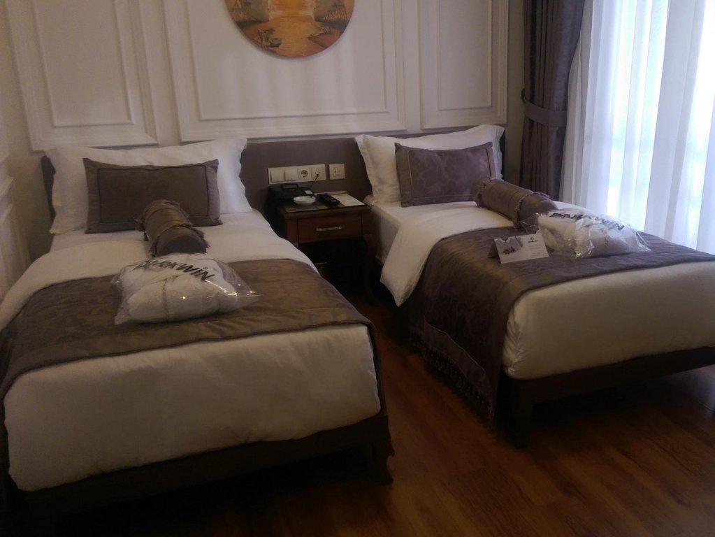 Darkmen Boutique Hotel 2