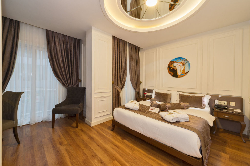 Darkmen Boutique Hotel 4