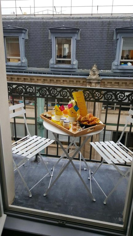 Les Plumes Hôtel Paris 19