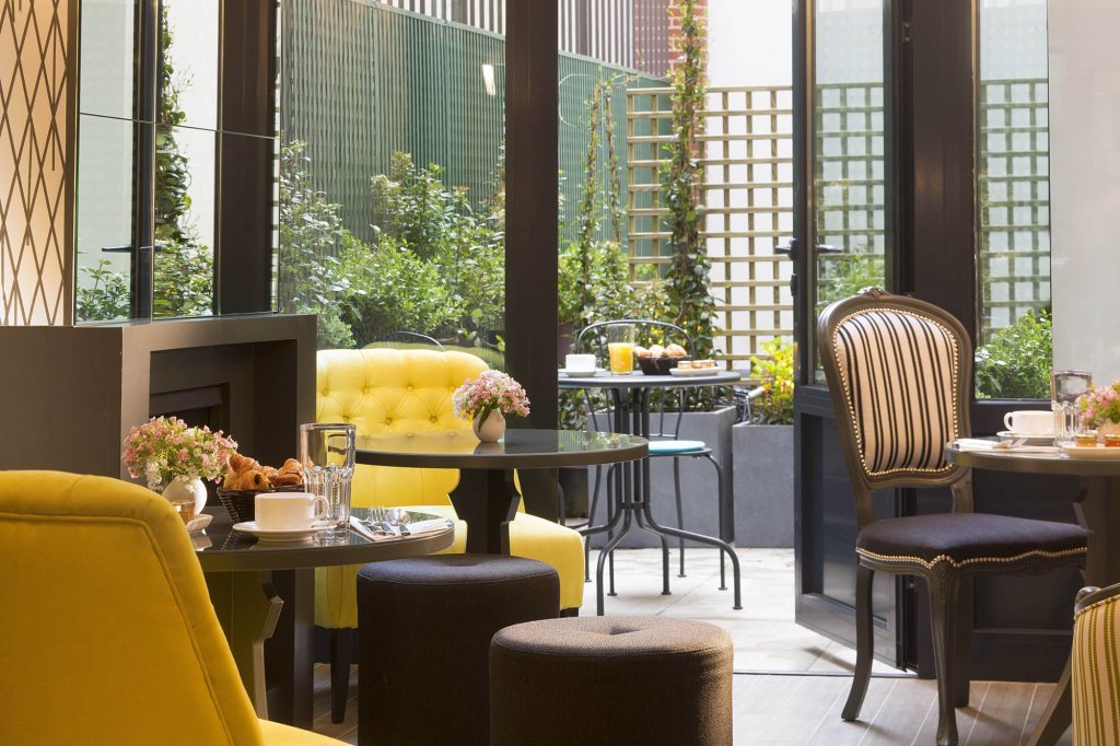 Les Plumes Hôtel Paris 23