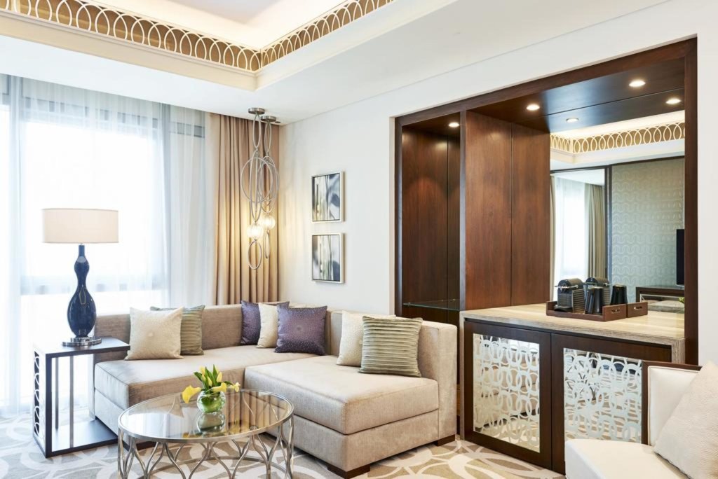Hilton Dubai Al Habtoor City 13