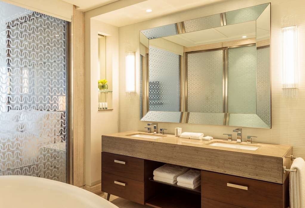 Hilton Dubai Al Habtoor City 20