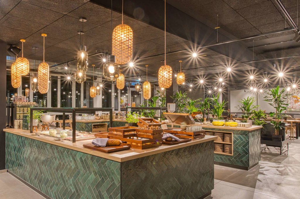 NinetyNine Hotel Amsterdam Airport 14